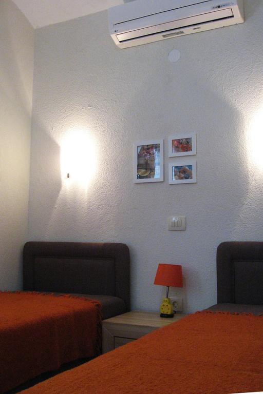Smokva Apartments Herceg Novi Rum bild