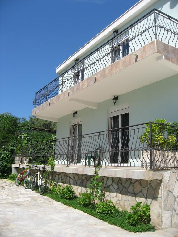 Smokva Apartments Herceg Novi Exteriör bild
