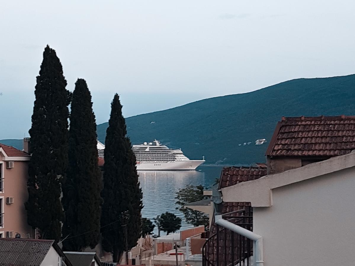 Smokva Apartments Herceg Novi Exteriör bild